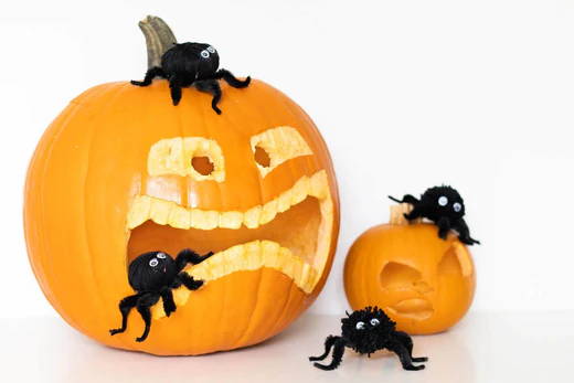 Anleitung - Wollspinne als Halloween Deko