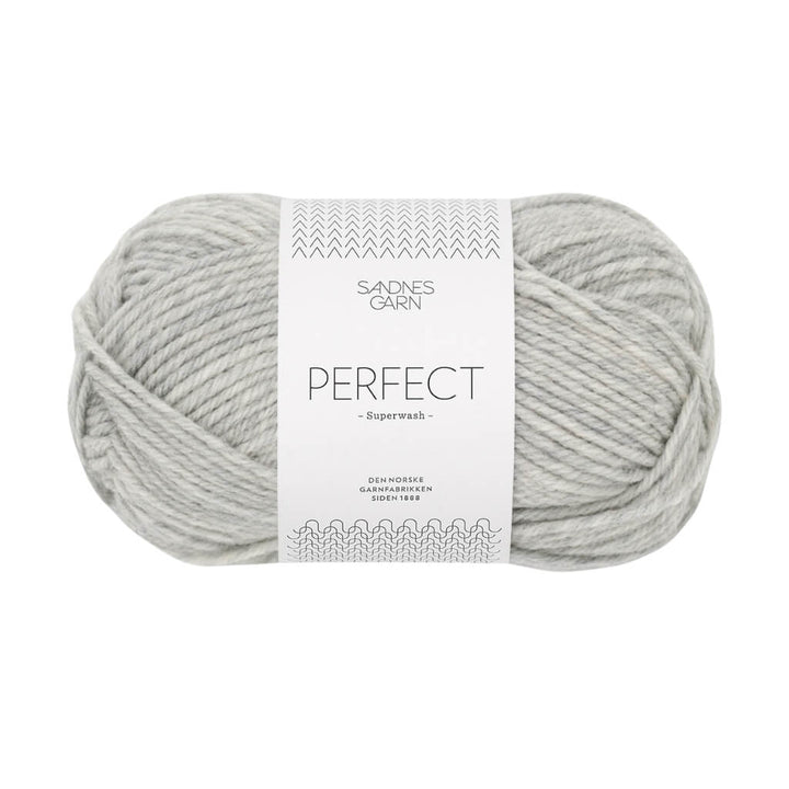 Sandnes Garn Perfect 50g, Farbe 1032 lys gramelert – Schurwolle und Synthetik bei Lieblingsgarn