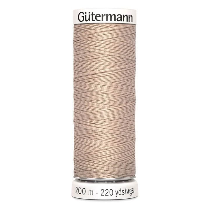 Gütermann Nähfaden Mara Allesnäher 200 m, Farbe 121 – Synthetik bei Lieblingsgarn