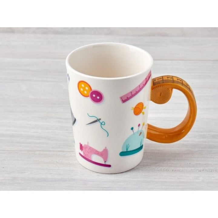 Hemline Tasse aus Keramik für Handarbeitsfans bei bei bei bei Lieblingsgarn