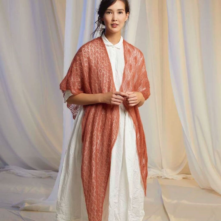 Lang Yarns Pattern Dreieckstuch mit Ajourmuster Strickanleitung - Lang Yarns (PDF) bei bei bei bei Lieblingsgarn