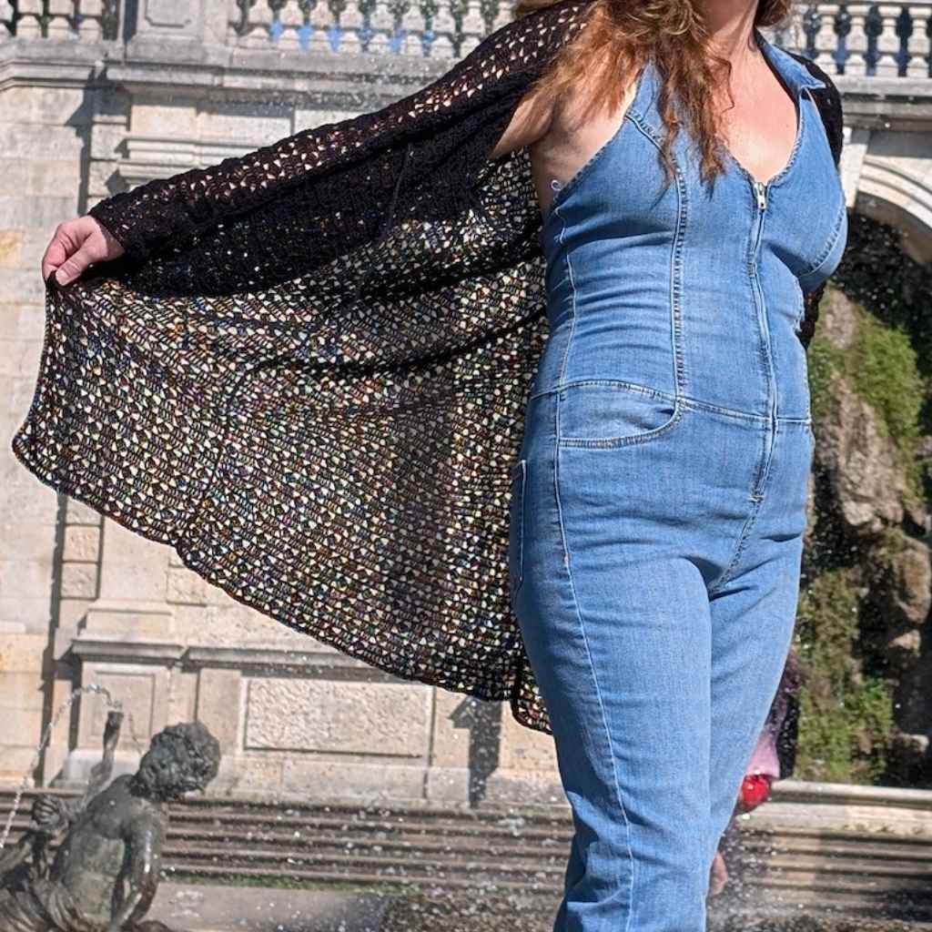 Lieblingsgarn Pattern Mantel Pitch Black Häkelanleitung - alhats designs (PDF) bei bei bei bei bei bei bei Lieblingsgarn