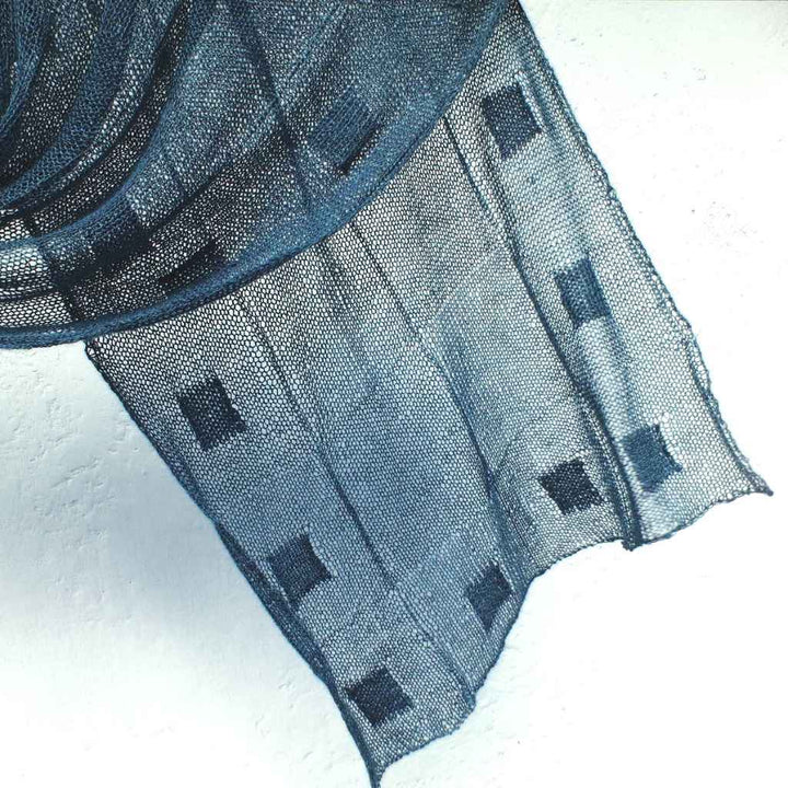 Hinterm Stein Pattern Tuch Quadri Strickanleitung - Hinterm Stein (PDF) bei bei bei bei bei bei bei bei Lieblingsgarn