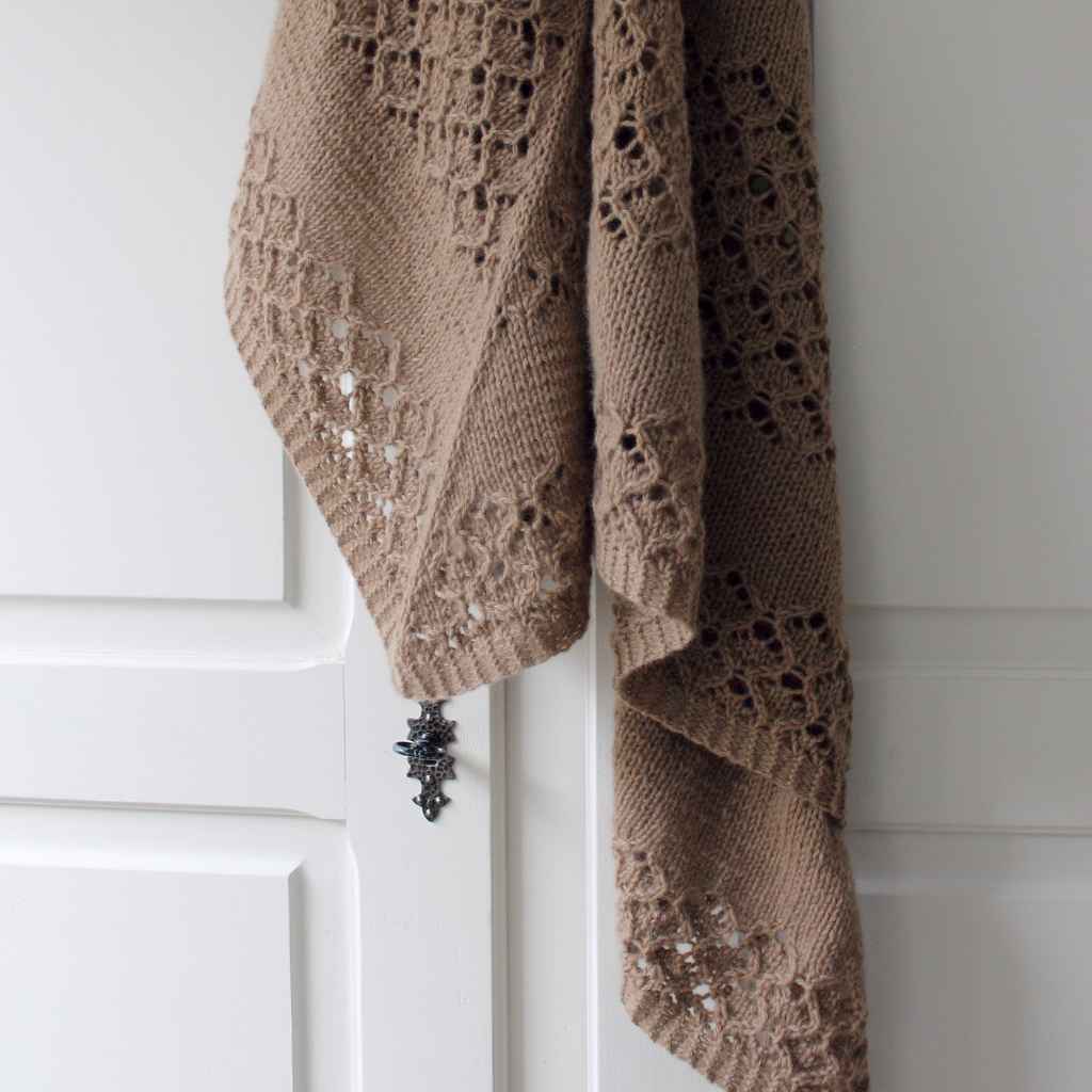 Eviknitwear Pattern Tuch Batumi Strickanleitung - eviknitwear (PDF) bei bei bei bei bei bei bei bei Lieblingsgarn