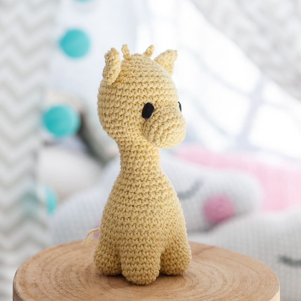 Hoooked DIY Amigurumi Giraffe Ziggy Popcorn bei bei bei bei Lieblingsgarn