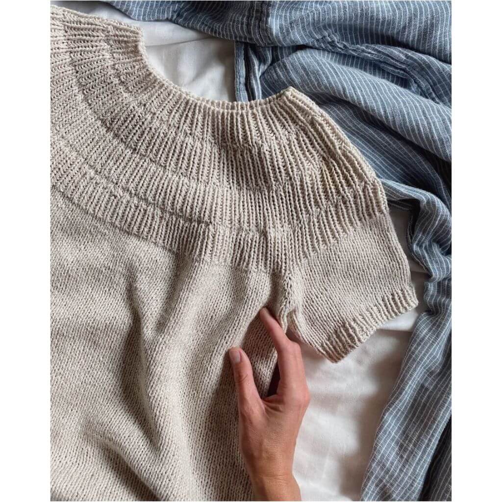 PetiteKnit Pattern Ankers Sommerbluse Strickanleitung - PetiteKnit (Heft) bei bei bei bei bei Lieblingsgarn