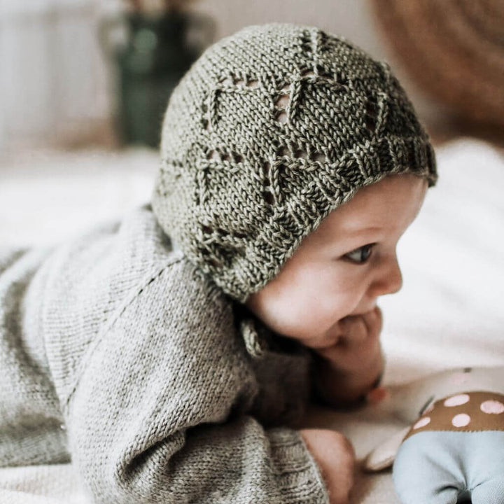 Appelbanne Design Baby Mütze Enna Bonnet Strickanleitung - Appelbanne Design (PDF) bei bei bei bei Lieblingsgarn