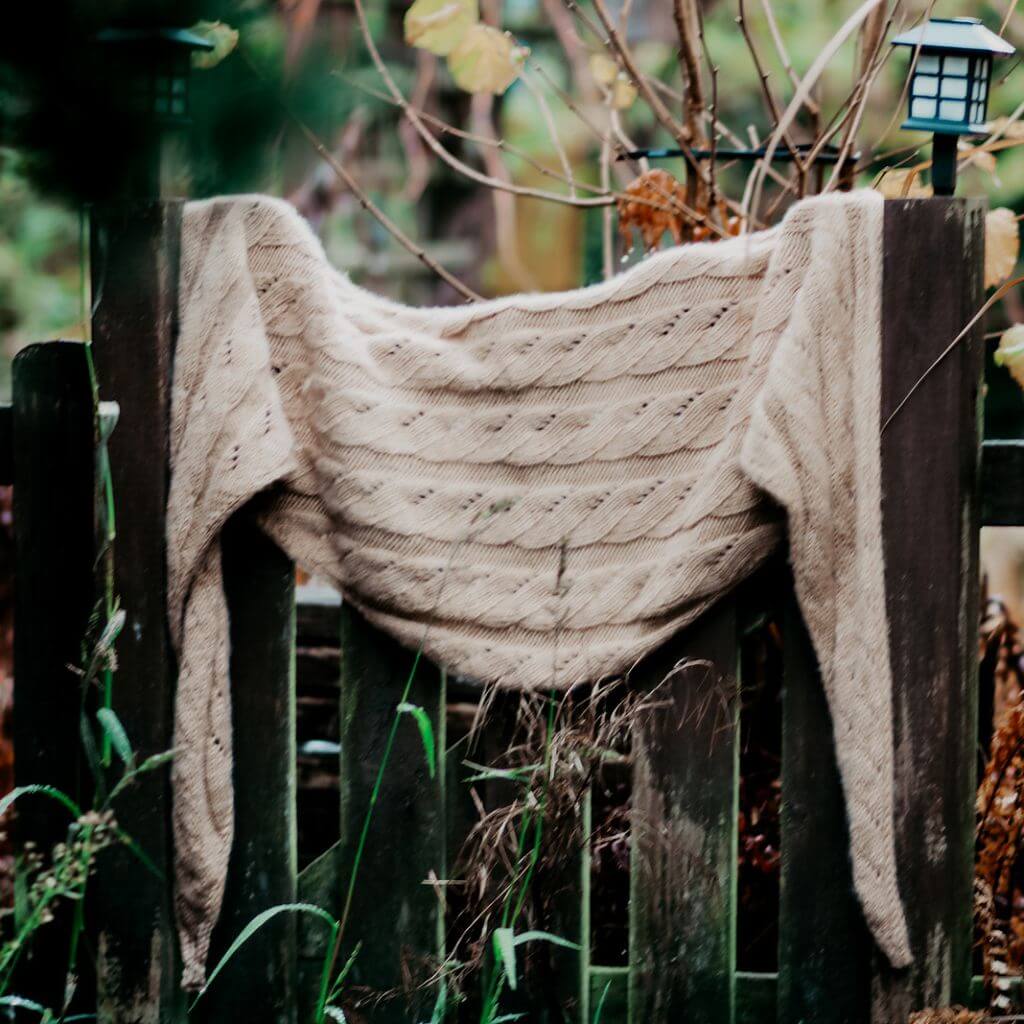 Appelbanne Design Pattern Tuch Hida Shawl Strickanleitung - AppelbanneDesign (PDF) bei bei bei bei Lieblingsgarn