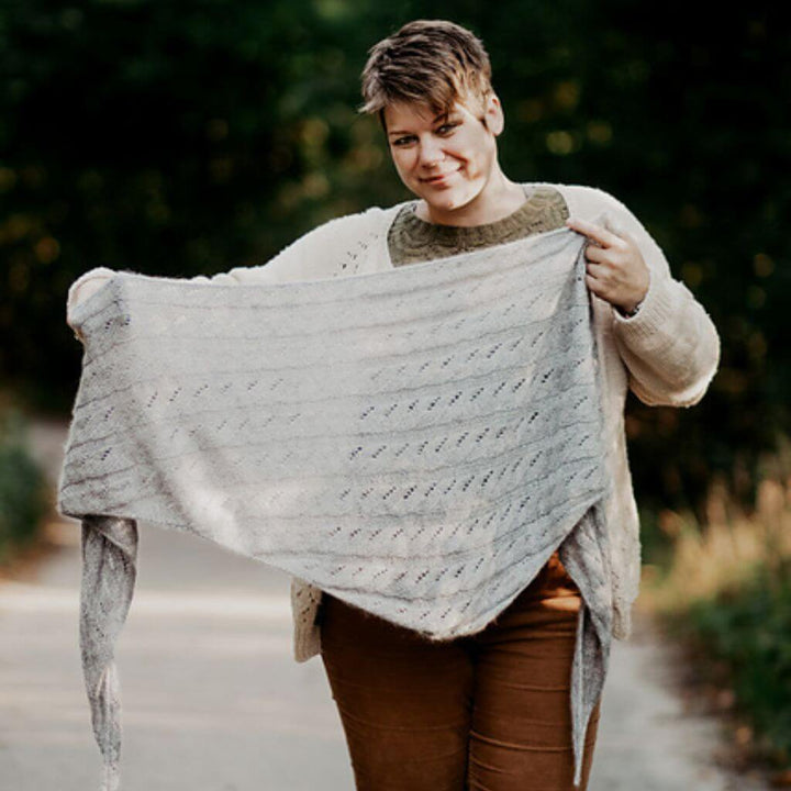 Appelbanne Design Pattern Tuch Hida Shawl Strickanleitung - AppelbanneDesign (PDF) bei bei bei bei Lieblingsgarn