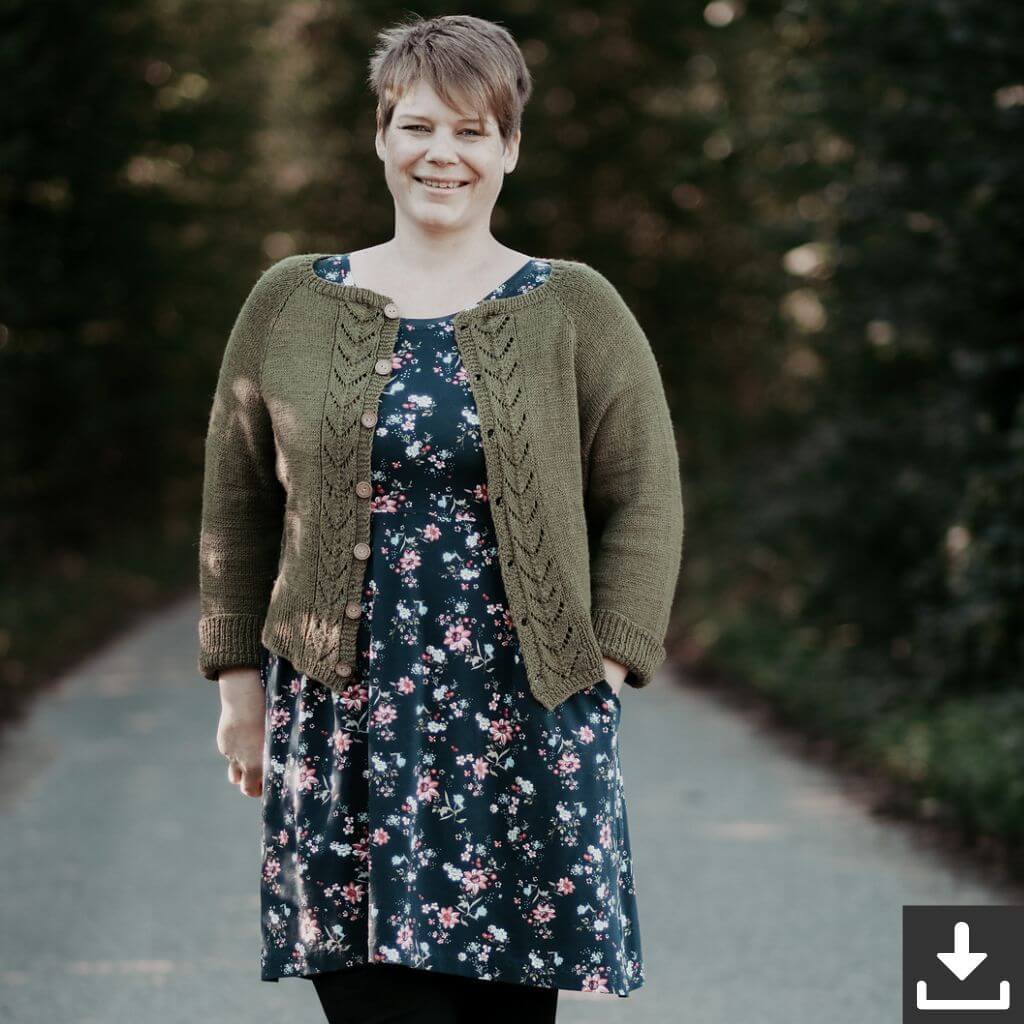 Appelbanne Design Strickjacke Ole Kofte for Ladys Shorty Strickanleitung - Appelbanne Deisgn (PDF) bei bei Lieblingsgarn
