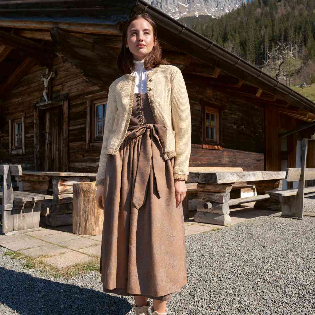 Lana Grossa Lana Grossa Heft - Trachten Nr. 9 Lieblingsgarn