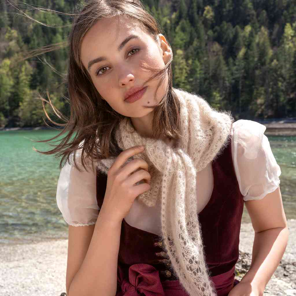 Lana Grossa Pattern Tuch Modell 32 Dreieckstuch Strickanleitung - Lana Grossa (Heft) bei bei bei bei Lieblingsgarn