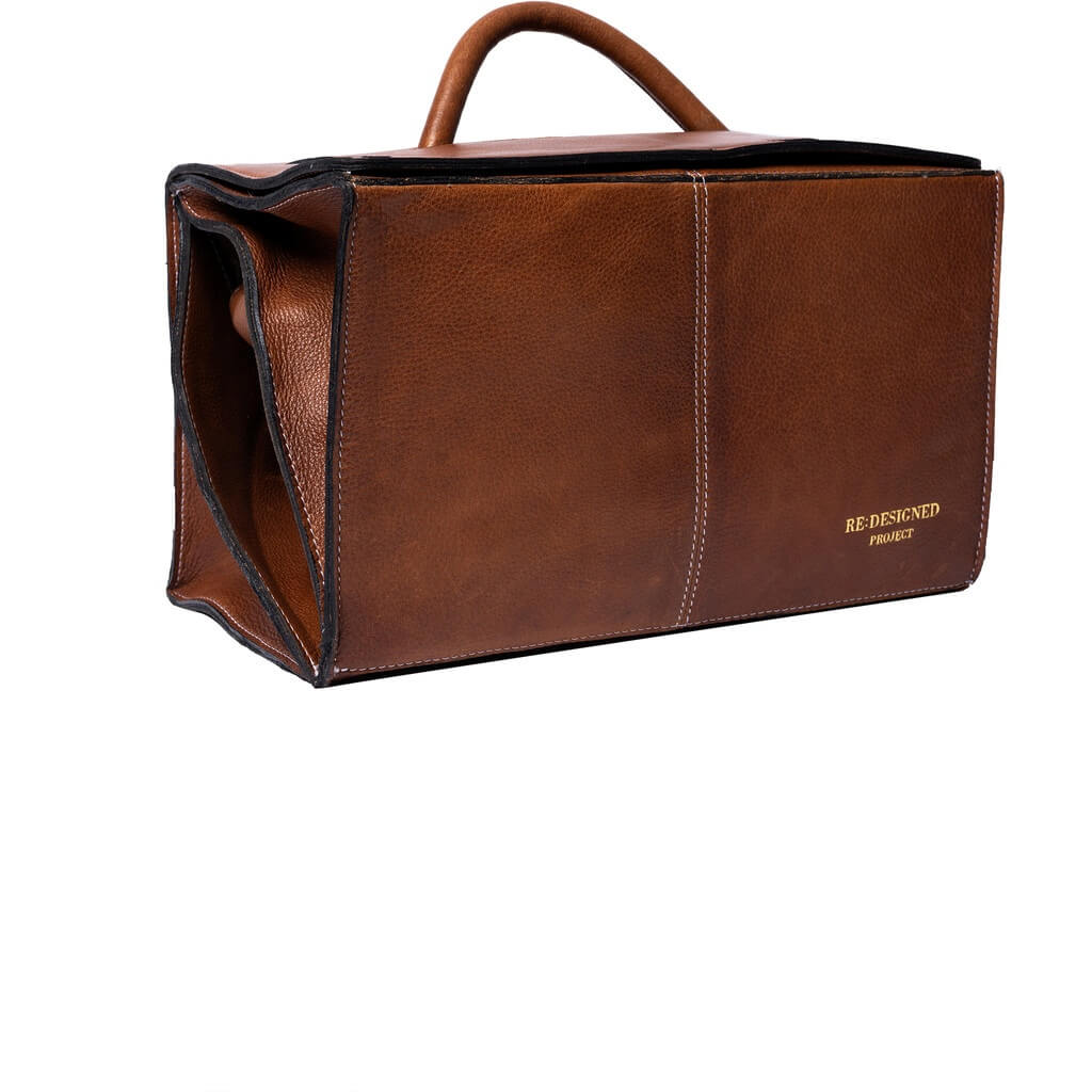 Re:Designed Project 114, Farbe Walnut – Leder bei Lieblingsgarn