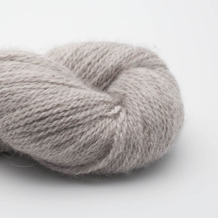 BC Garn Babyalpaca 10/2 RAS, Farbe 101 Silber (ungefärbt) RAS – Alpaka bei Lieblingsgarn