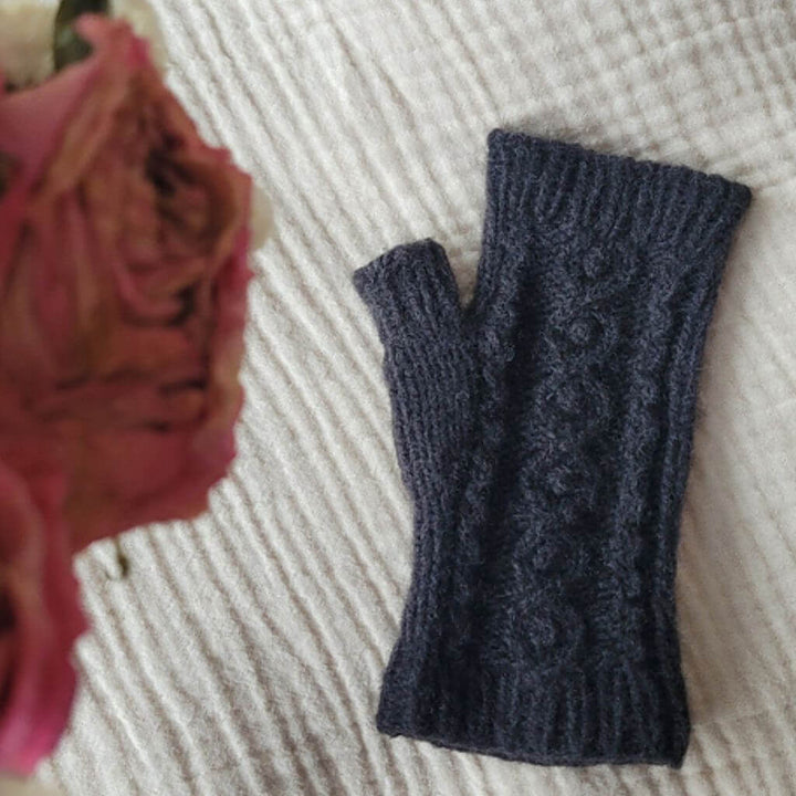 Miene Knits Budburst Mitts Handstulpen Strickanleitung - Miene Knits (PDF) bei bei bei bei Lieblingsgarn