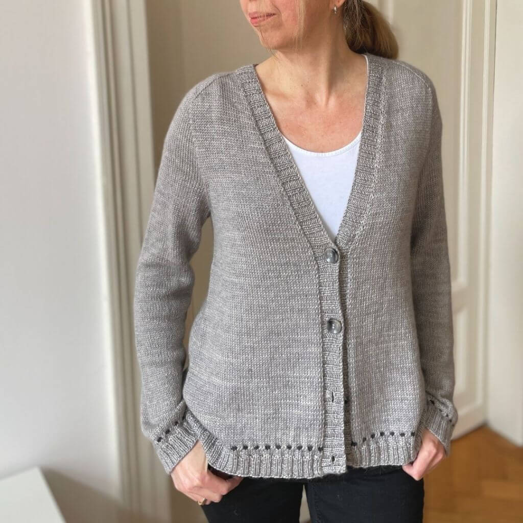 Christina Körber-Reith Grea Cardigan Strickanleitung - Christina Körber-Reith (PDF) bei bei bei bei bei bei Lieblingsgarn