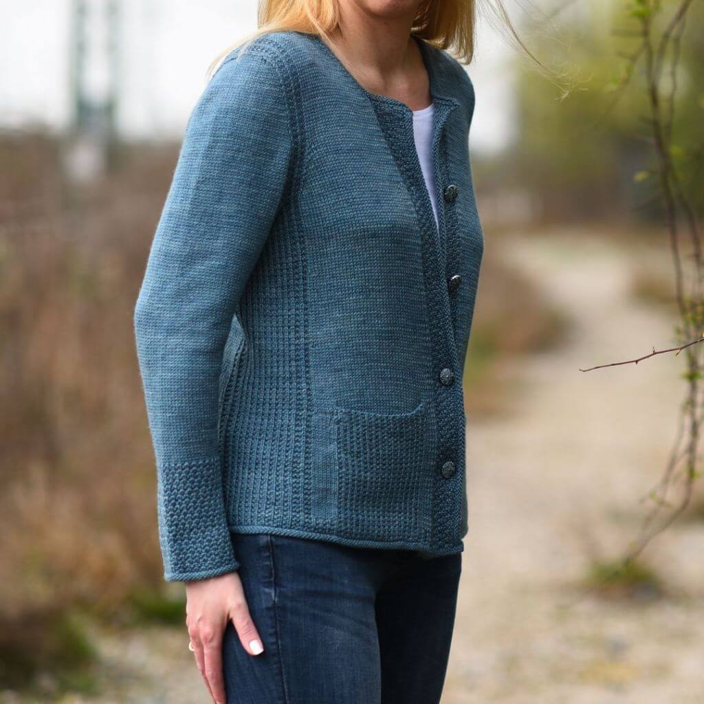 Christina Körber-Reith Monday in Blue Strickjacke - Christiana Körber-Reith (PDF) bei bei bei bei Lieblingsgarn