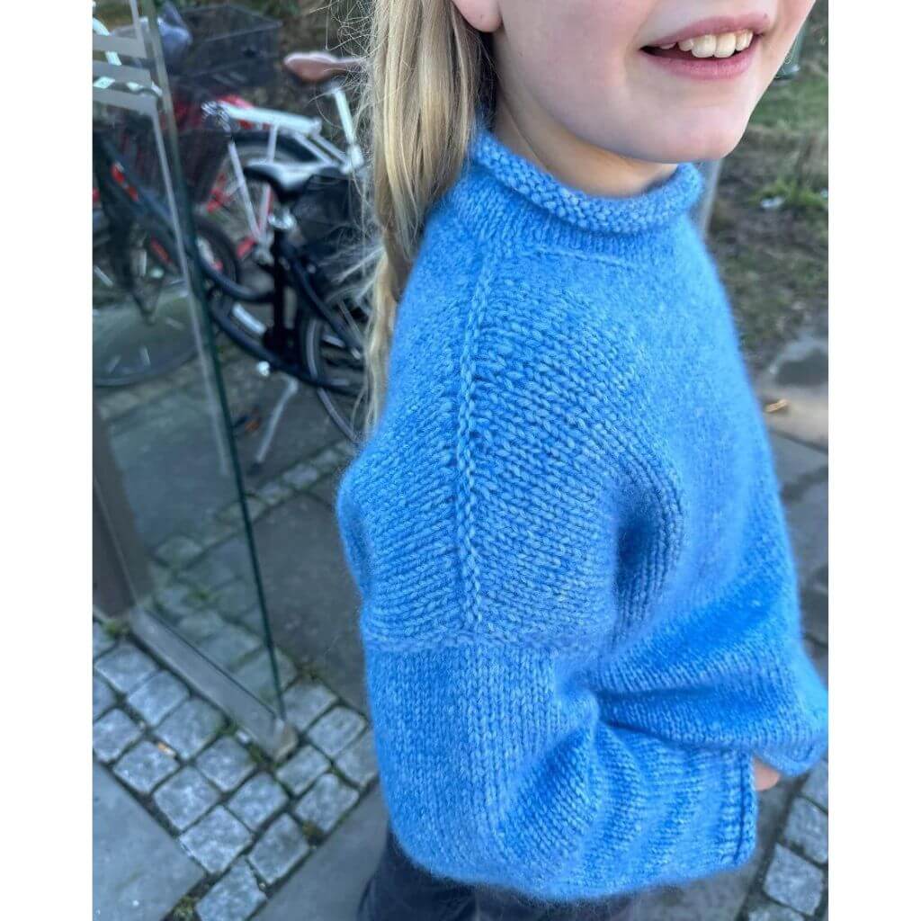 PetiteKnit Pattern Kinder Pullover Cloud Sweater Junior Strickanleitung - PetiteKnit (Heft) bei bei bei bei Lieblingsgarn