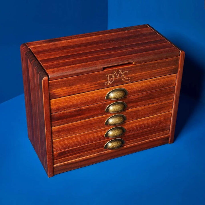 DMC Hölzernes Vintage Kästchen mit Sticktwist in 500 Farben bei bei bei bei Lieblingsgarn