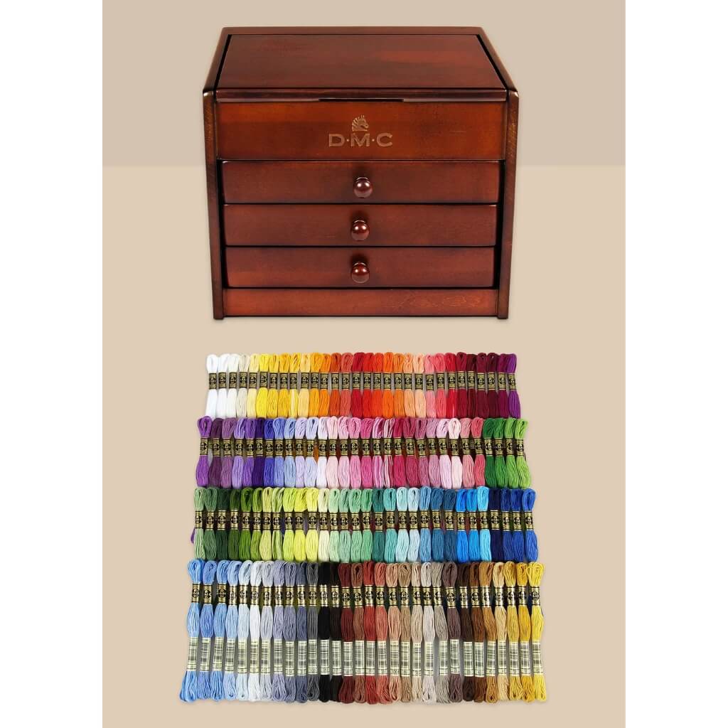 DMC Kleine Vintage Box mit 120 Strängchen von Mouliné-Garn bei bei bei bei Lieblingsgarn