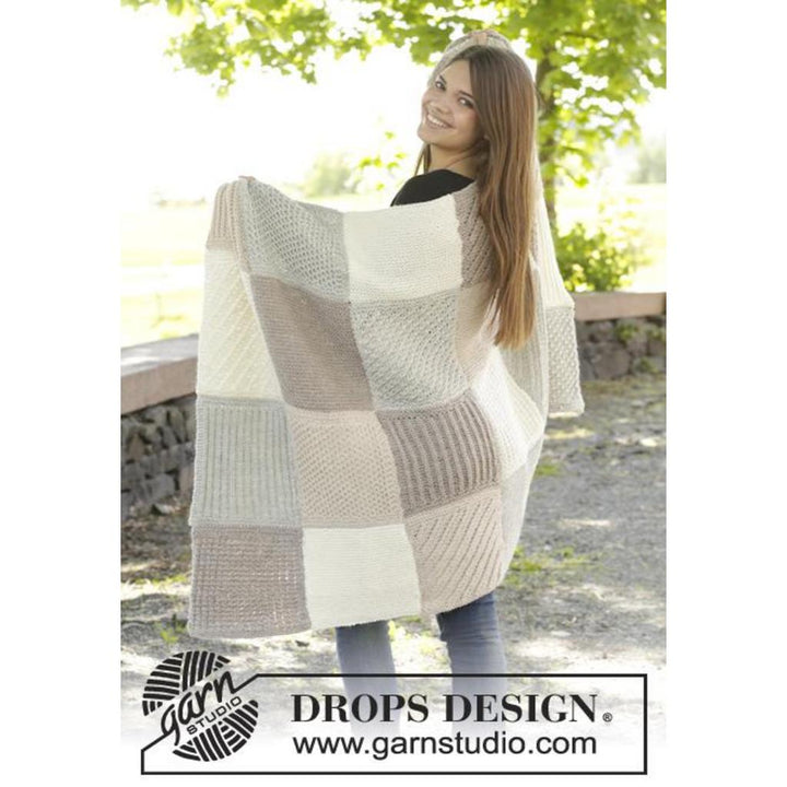 Patchwork Decke mit Musterquadraten Strickanleitung - Drops Design (PDF) bei bei Lieblingsgarn