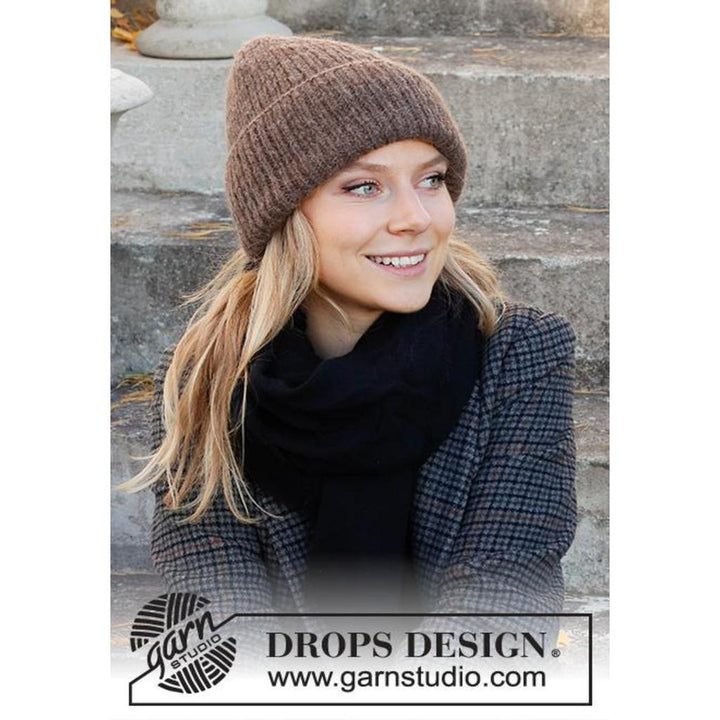 Winter Smiles Hat Strickanleitung - Drops Design (PDF)