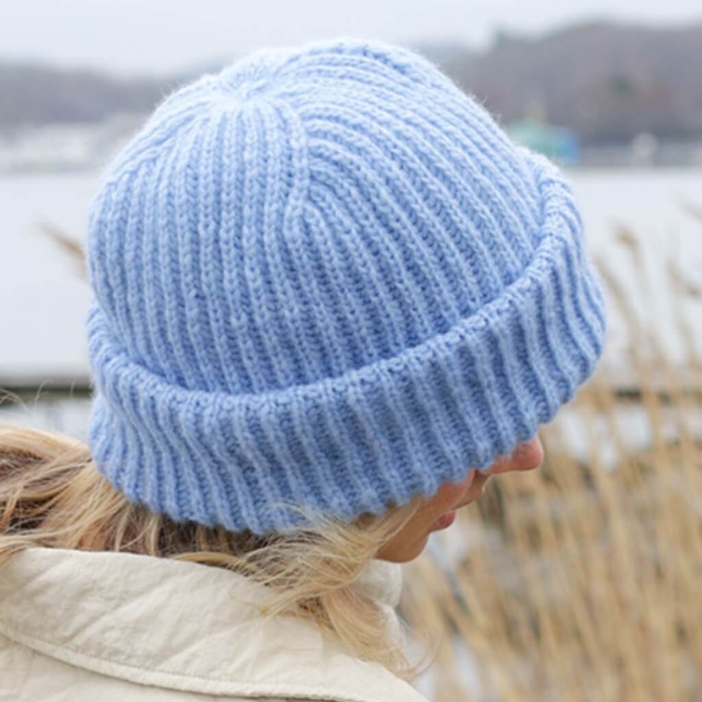 Drops Design Pattern Mütze Blue Jay Hat Strickset - Drops (PDF) bei bei bei bei bei bei bei Lieblingsgarn