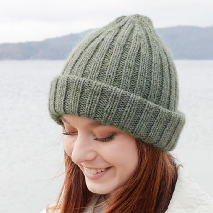 Drops Design Pattern Mütze Forest Grove Hat Strickset - Drops (PDF) bei bei bei bei Lieblingsgarn