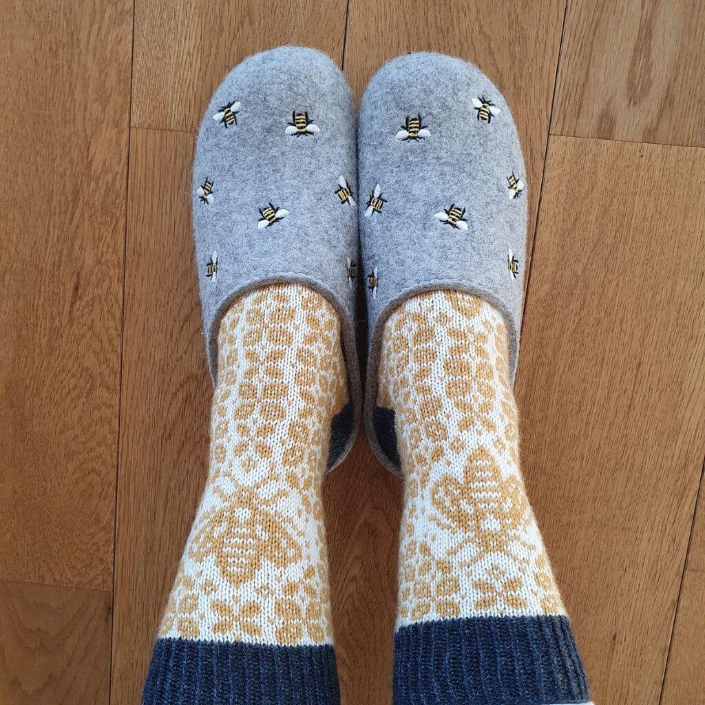 Ducathi Bee Creative Socks Strickanleitung - Ducathi (PDF) bei bei bei bei Lieblingsgarn