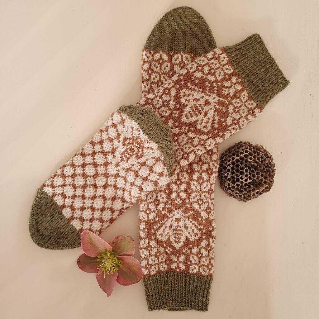 Ducathi Bee Creative Socks Strickanleitung - Ducathi (PDF) bei bei bei bei Lieblingsgarn