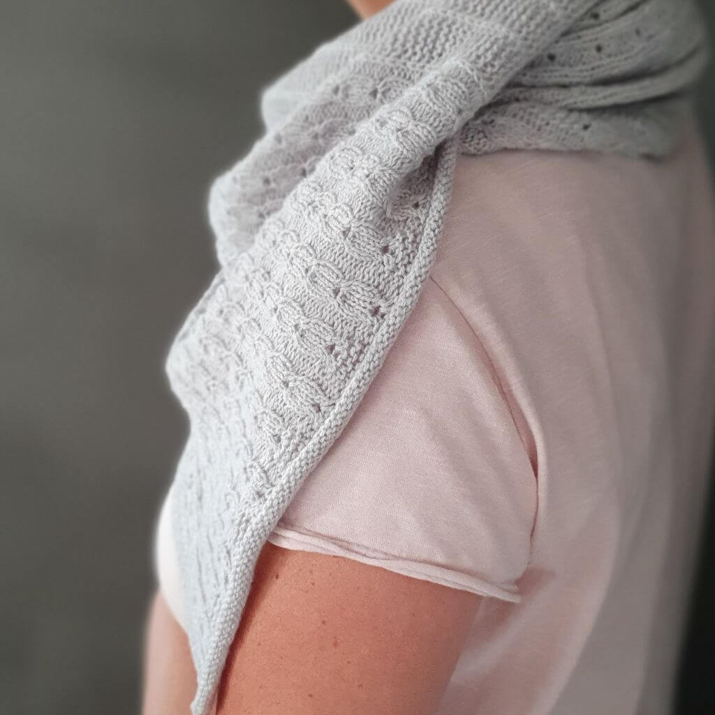 Ducathi Pattern Hazel Schawl Tuch Strickanleitung - Ducathi (PDF) bei bei bei bei Lieblingsgarn