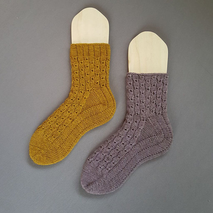 Ducathi Hazel Socks Strickanleitung - Ducathi (PDF) bei bei bei bei Lieblingsgarn