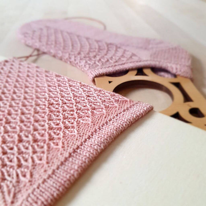 Ducathi Pattern Socken Luftikus Shorties Strickanleitung - Ducathi (PDF) bei bei bei bei bei bei bei Lieblingsgarn