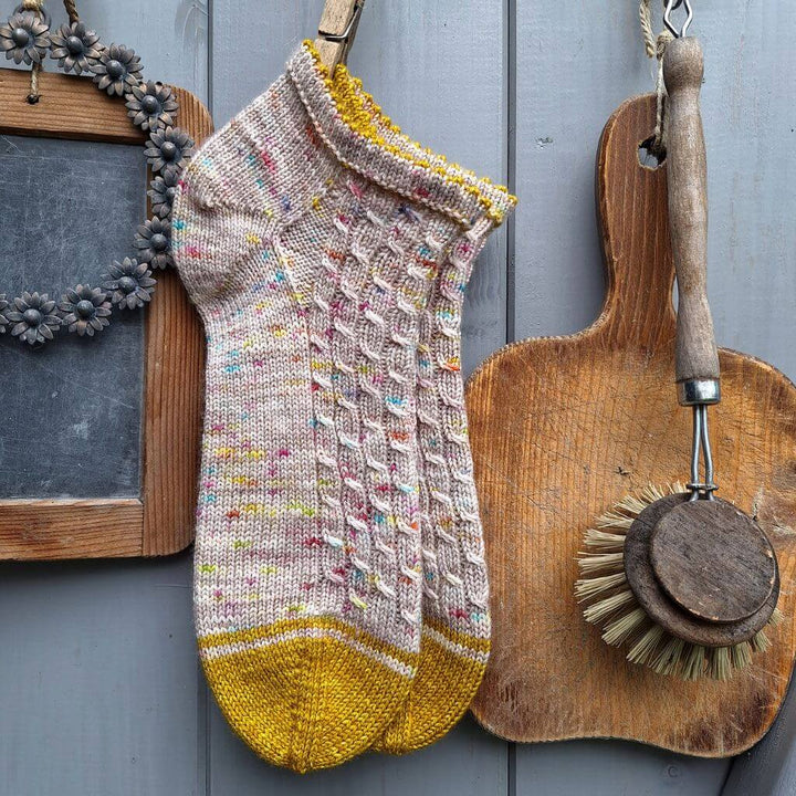 Ducathi Pattern Mausezahn Socken Strickanleitung - Ducathi (PDF) bei bei bei bei bei bei bei bei Lieblingsgarn