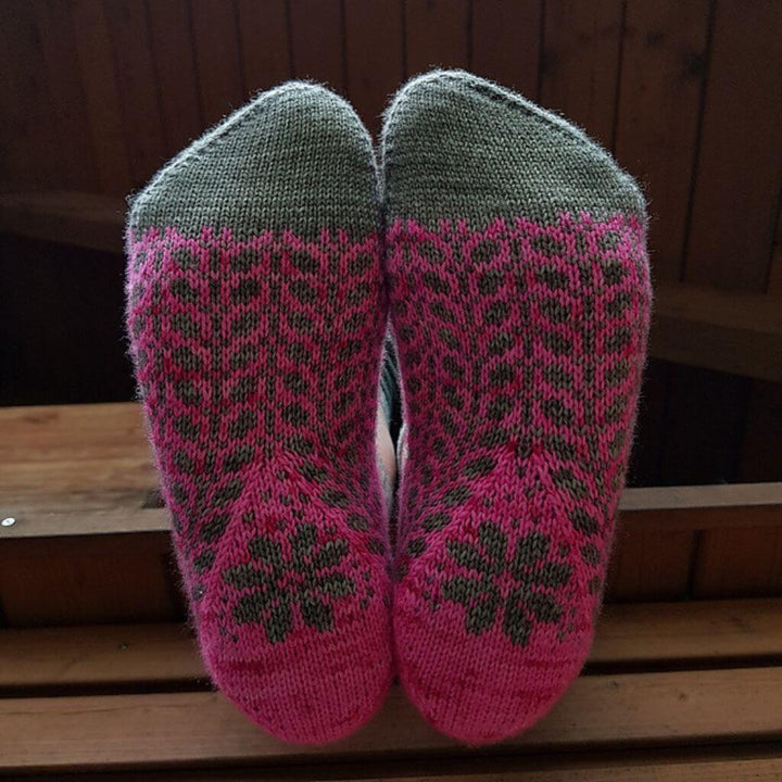 Ducathi Pattern Socken Power Flower Mai Strickanleitung - Ducathi (PDF) bei bei bei bei Lieblingsgarn