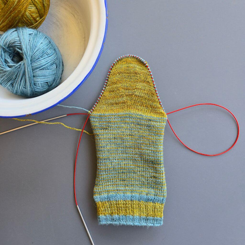 Ducathi Pattern Socken Samba Socks Strickanleitung - Ducathi (PDF) bei bei bei bei Lieblingsgarn