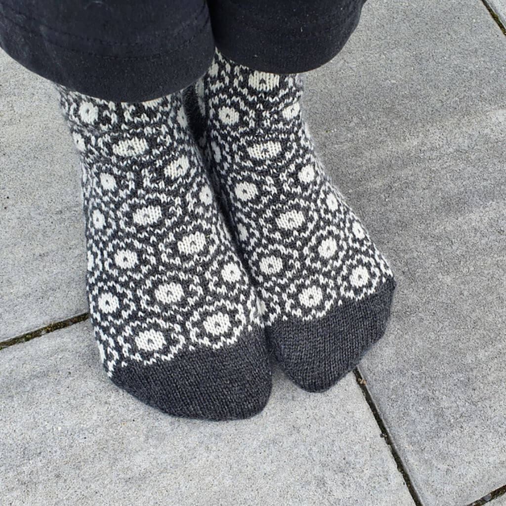 Ducathi Slow Down Socks Strickanleitung - Ducathi (PDF) bei bei bei bei Lieblingsgarn