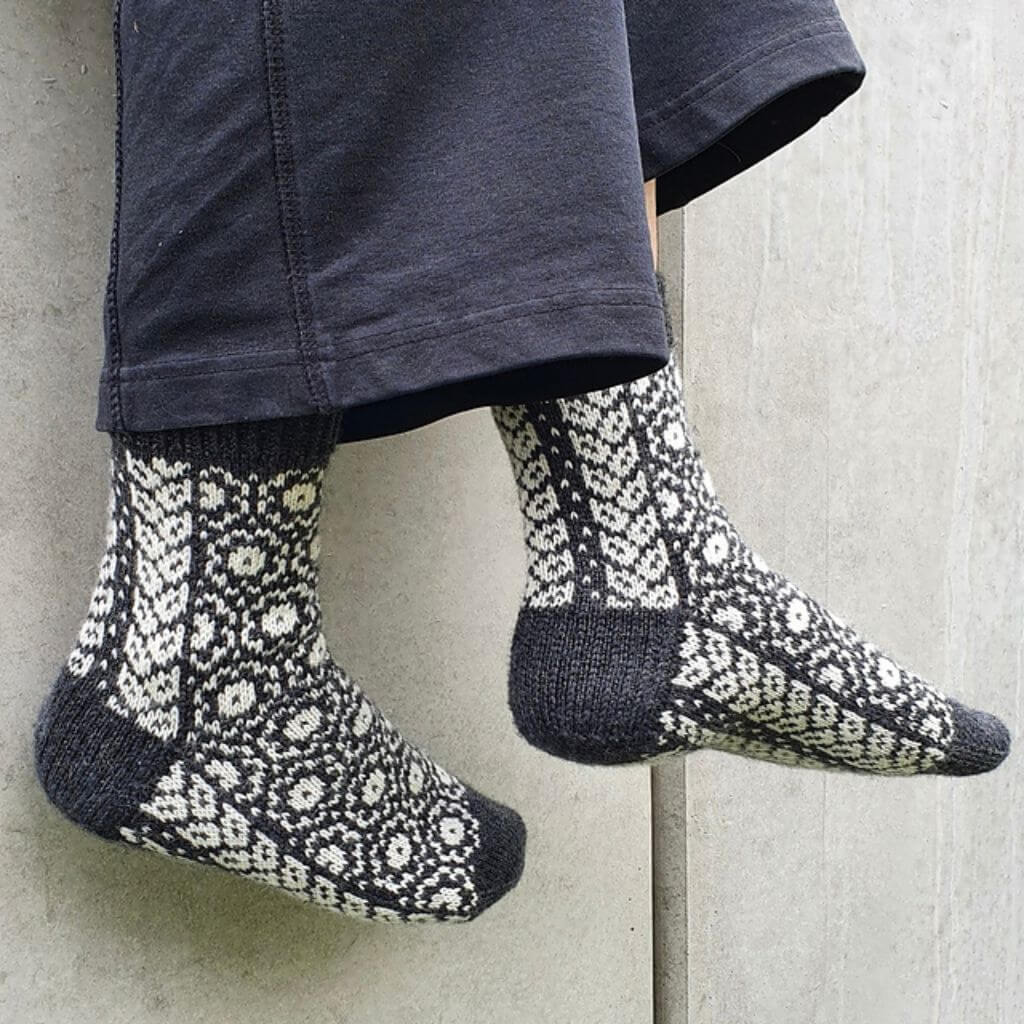 Ducathi Slow Down Socks Strickanleitung - Ducathi (PDF) bei bei bei bei Lieblingsgarn