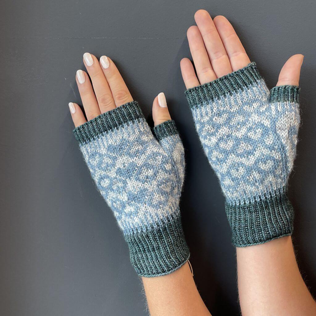 Ducathi Pattern Handschuhe Spread Your Love Mitts Strickanleitung - Ducathi (PDF) bei bei bei bei Lieblingsgarn