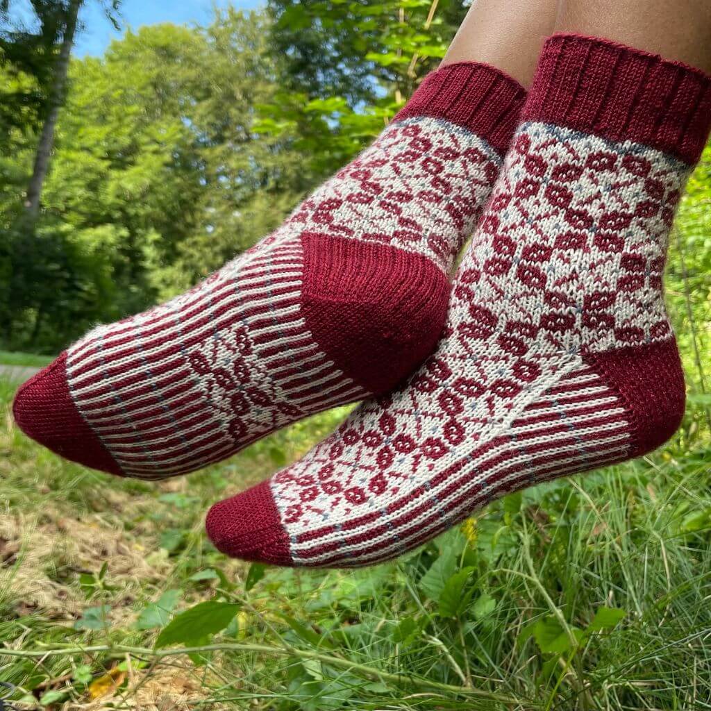 Ducathi Pattern Zeitlose 3 Socken Strickanleitung - Ducathi (PDF) bei bei bei bei Lieblingsgarn