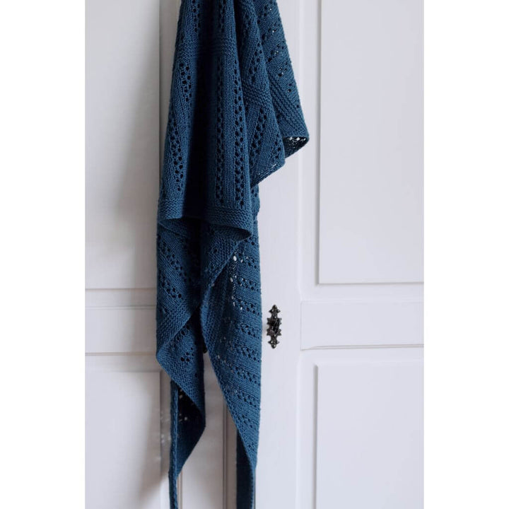 Eviknitwear Pattern Schal Blaubeeren Shawl Strickanleitung - Eviknitwear (PDF) bei bei bei bei Lieblingsgarn