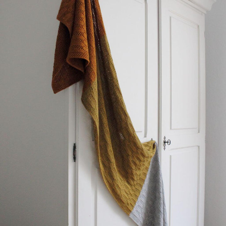 Eviknitwear Pattern Schal Listopad Shawl Strickanleitug - Eviknitwear (PDF) bei bei bei bei Lieblingsgarn