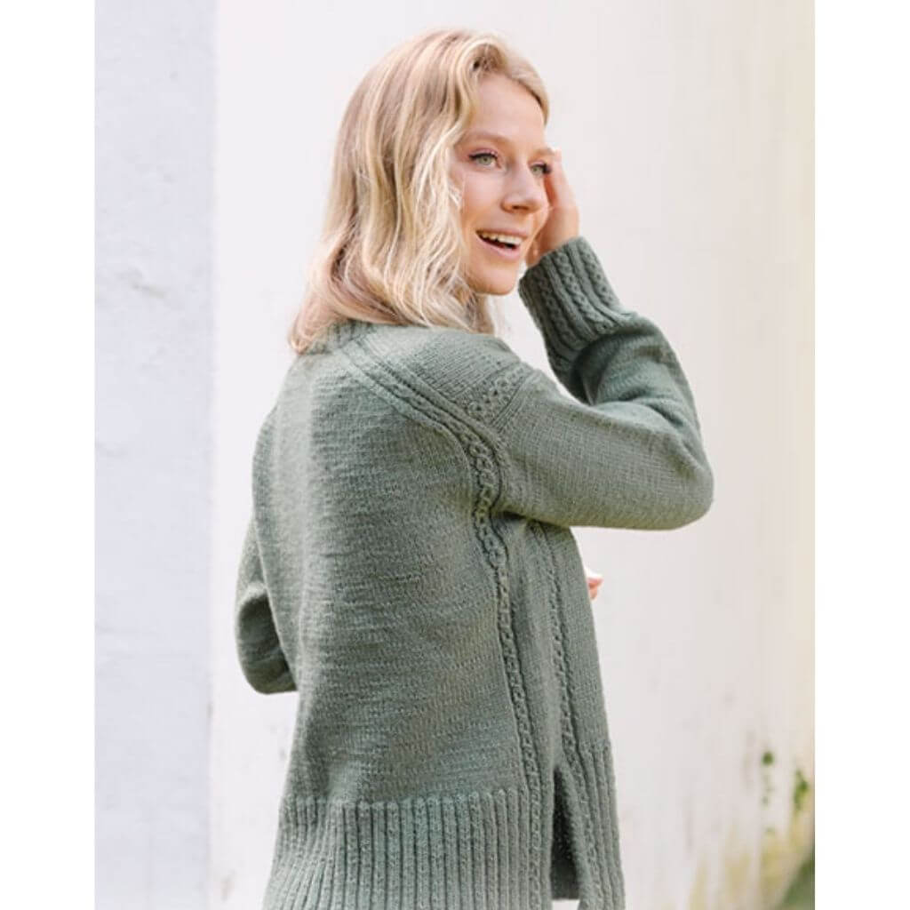 Drops Design Pattern Damen Pullover Forest Mystery Strickanleitung - Drops (PDF) bei bei bei bei bei bei bei Lieblingsgarn