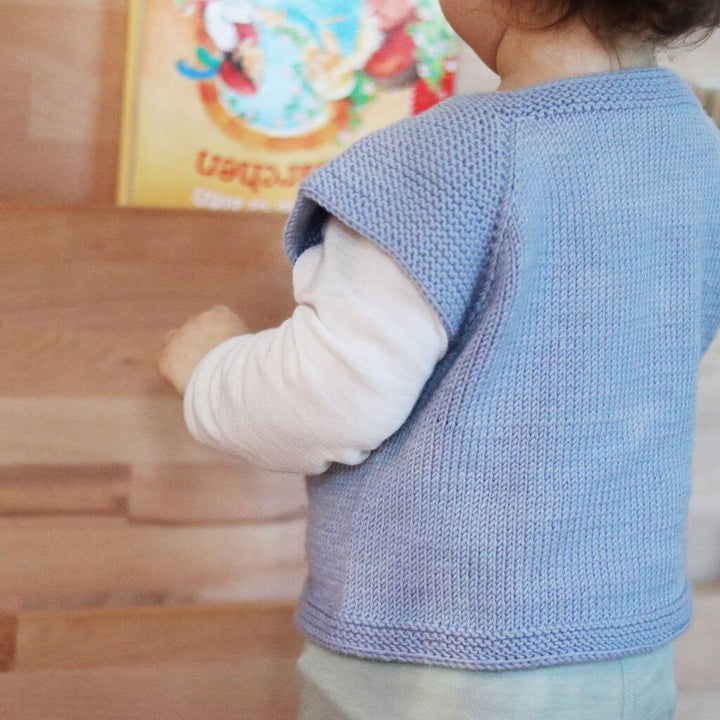 Frau Riedel strickt Garda Vest Mini Strickanleitung - Frau Riedel strickt (PDF) bei bei bei bei Lieblingsgarn