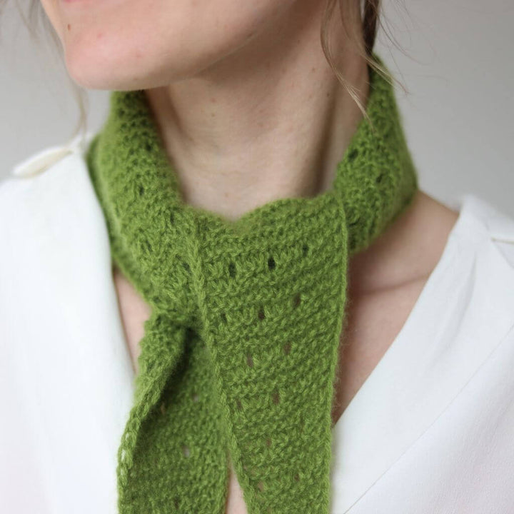 Frau Riedel strickt Pattern Tuch Lightdrops Shawlette Strickanleitung - Frau Riedel strickt (PDF) bei bei bei Lieblingsgarn