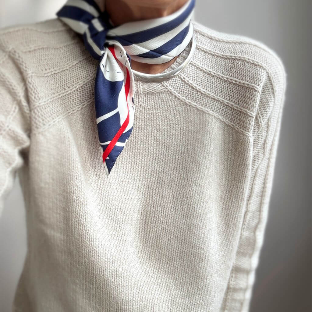 Hinterm Stein Pattern Pullover Streamlines Strickanleitung - Hinterm Stein (PDF) bei bei bei bei bei bei bei Lieblingsgarn