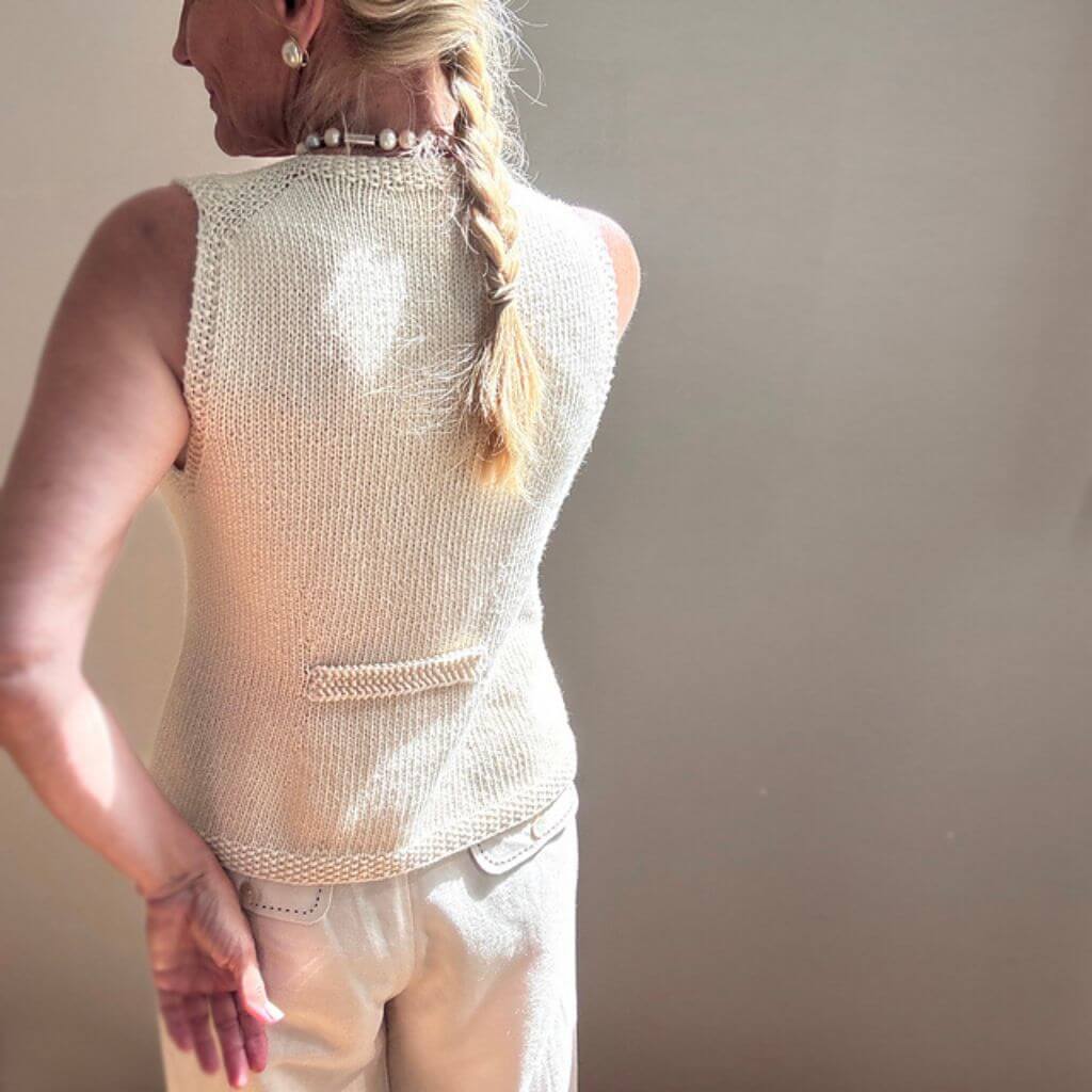Hinterm Stein Pattern Weste Tailored Vest Strickanleitung - Hinterm Stein (PDF) bei bei bei bei Lieblingsgarn