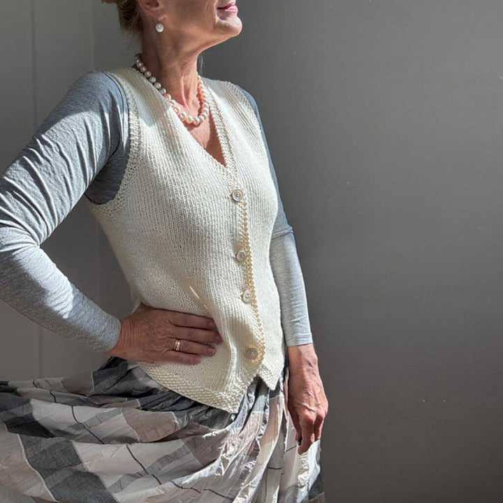 Hinterm Stein Pattern Weste Tailored Vest Strickanleitung - Hinterm Stein (PDF) bei bei bei bei Lieblingsgarn