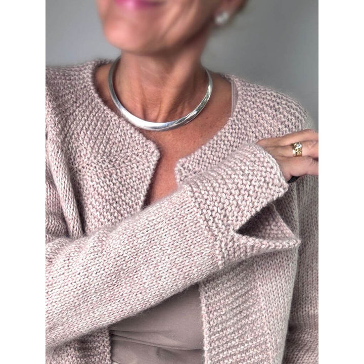 Hinterm Stein Pattern Strickjacke Turn around the Corner Strickanleitung - Hinterm Stein (PDF) bei bei bei bei Lieblingsgarn