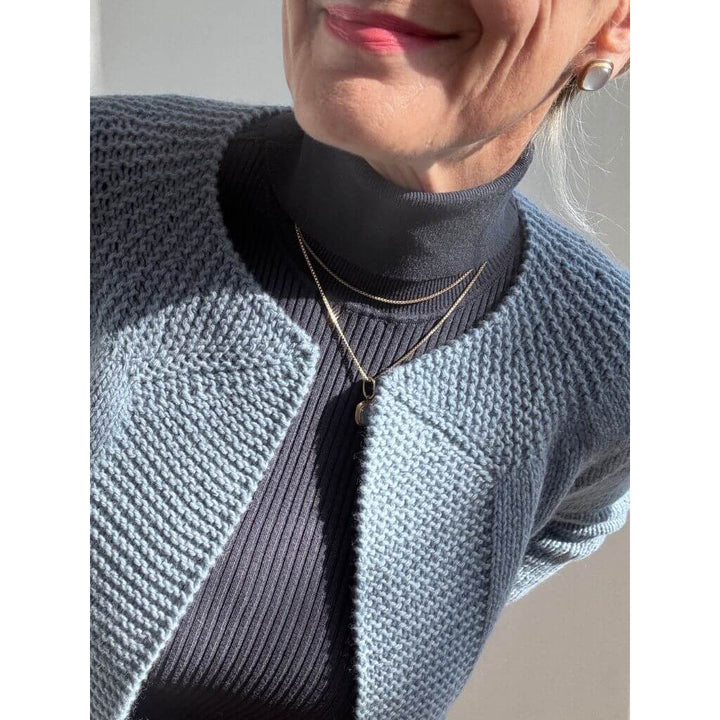 Hinterm Stein Pattern Strickjacke Turn around the Corner Strickanleitung - Hinterm Stein (PDF) bei bei bei bei Lieblingsgarn